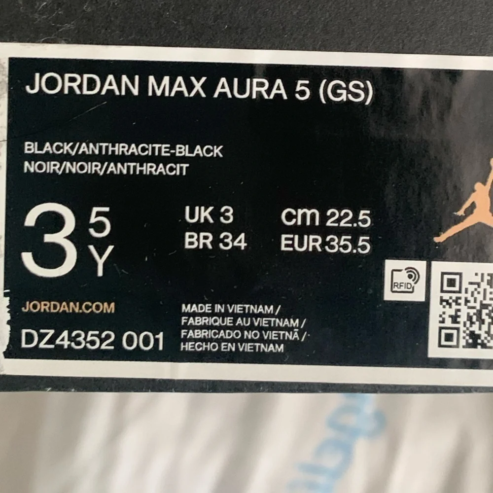 Nike Jordan Max Aura 5 (GS) Black Anthracite Youth Kids Leather Sneakers